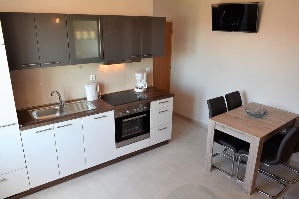 Apartments Rab City View Palit Екстериор снимка